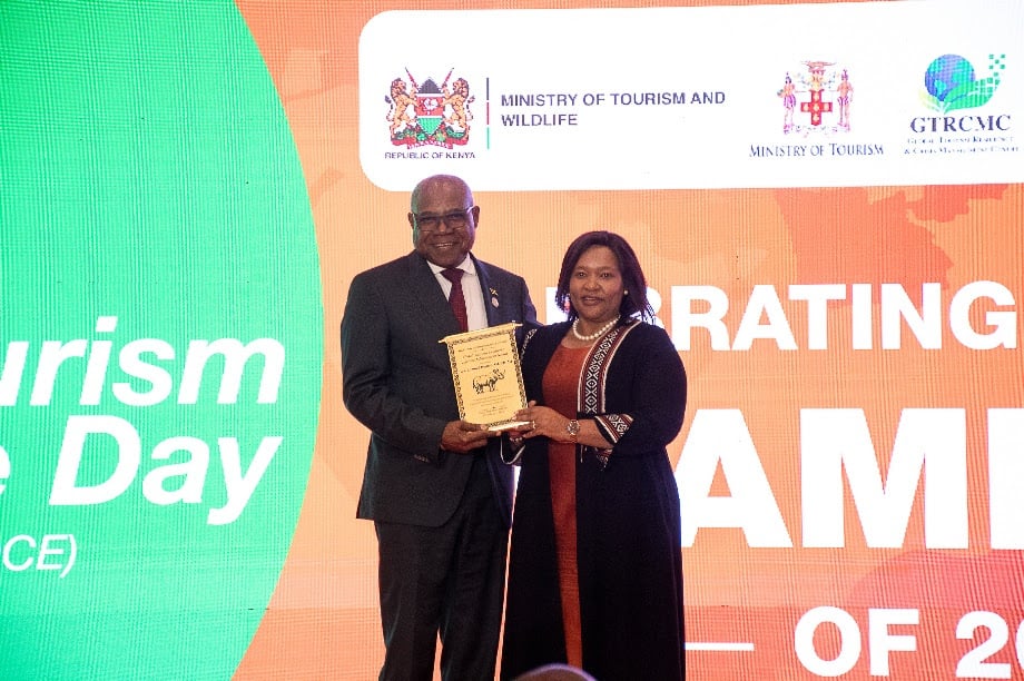 Minister Bartlett receives Global Tourism Resilience Lifetime Achievement Award in Nairobi