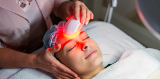How LED therapy supports skin health