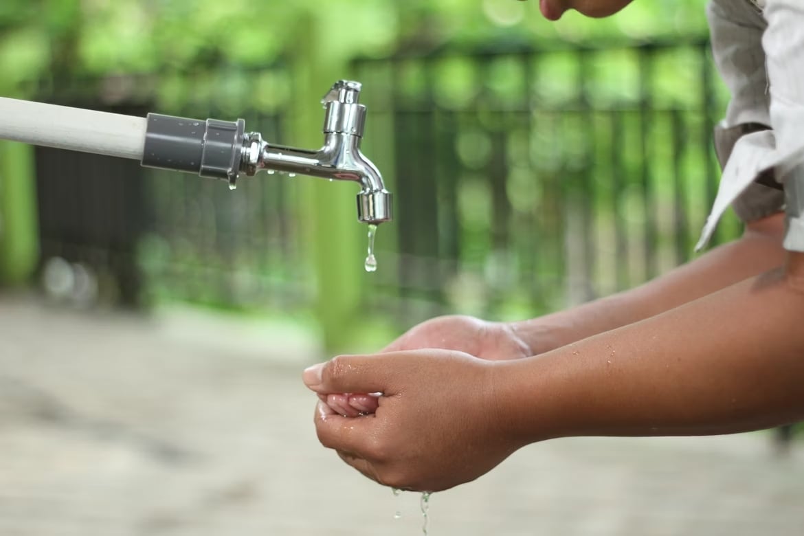 A guide to preventing the spread of waterborne diseases at home