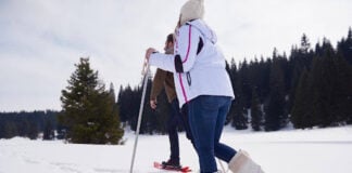 6 tips to stay warm and comfortable during a snowshoe tour snowshoe tour